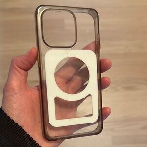 Magbak iPhone 14 Pro Case